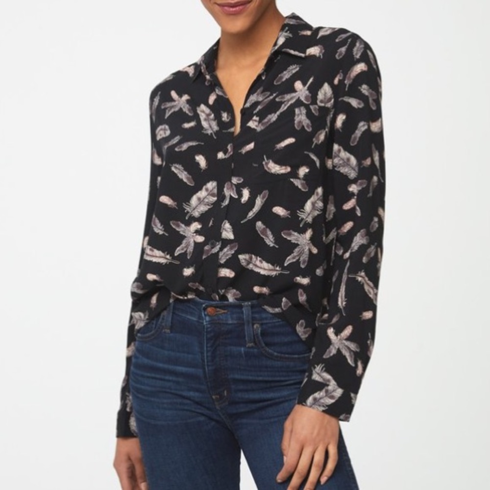 BeachLunchLounge Black Feather Print Button Down Silky Shirt Size XS
